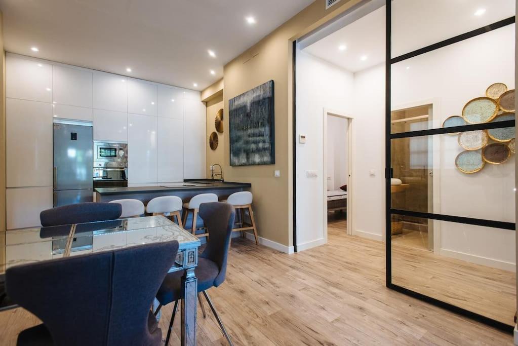 Selecta Patricio Saenz Apartment Севиля Екстериор снимка